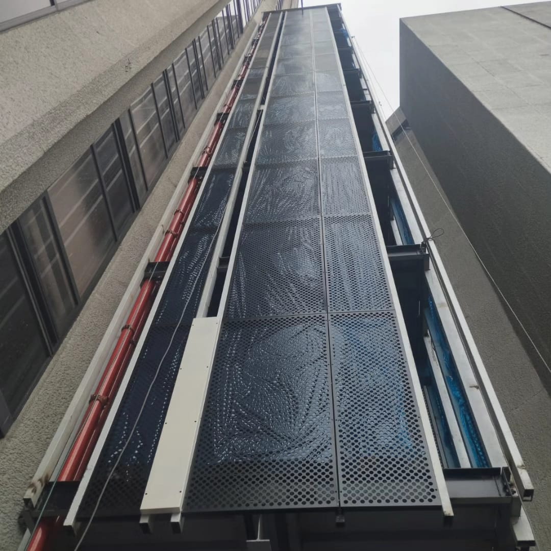 Fachada perforada